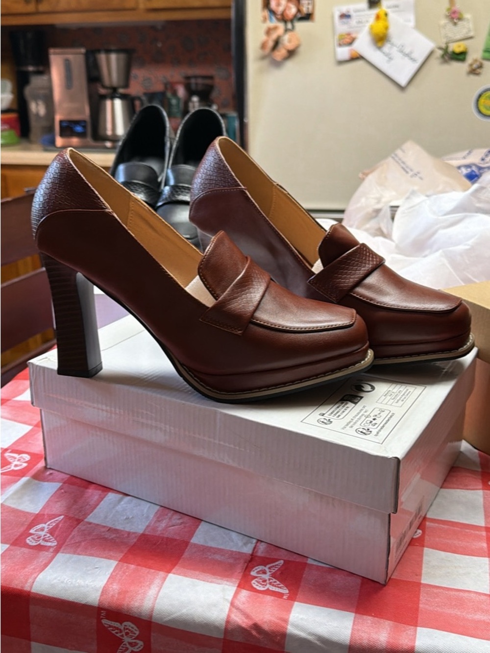 Women's Brown Leather High-Heel Loafer Pumps - Picture 2 of 4